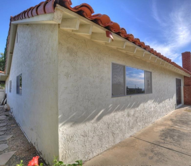 HomeRemodelPacificBeach-Exterior-before